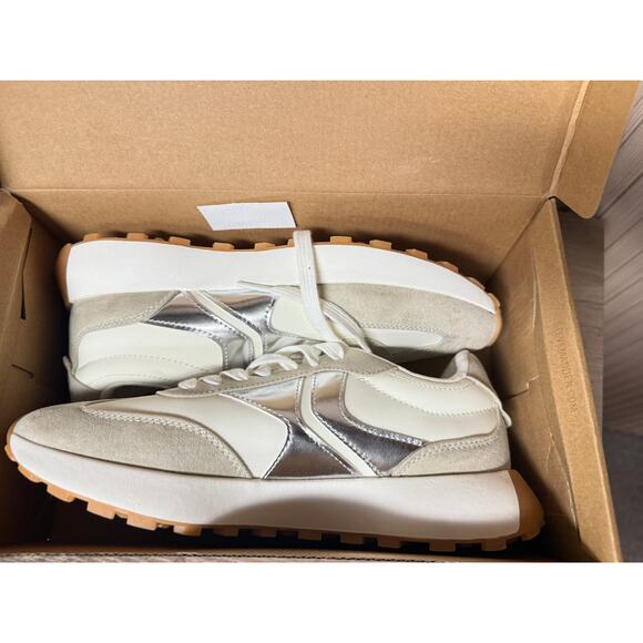 Steve Madden Women’s Kendrix Lace-Up Sneakers Taupe Size 10M - Picture 10 of 15